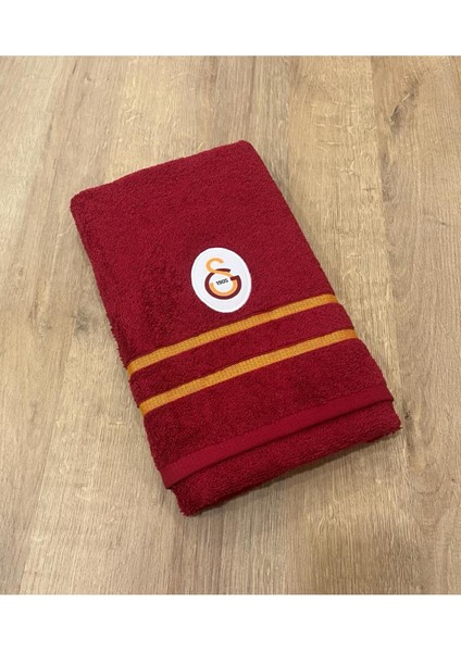 Taç Lisanslı Galatasaray Arma Banyo Havlusu Kırmızı