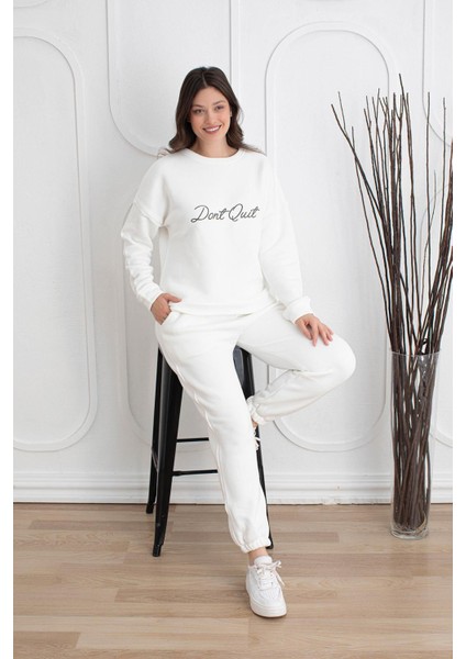 Kadın Beyaz Bisiklet Yaka Beli ve Paçası Lastikli Pamuklu 3 İplik Cepli Eşofman Takımı, Spor Giyim