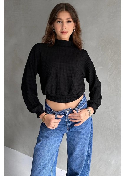Kadın Dik Yaka Yarasa Kol Dokulu Crop Bluz
