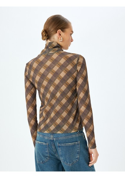 Uzun Kollu Dik Yaka Ekose Bluz fırsatları