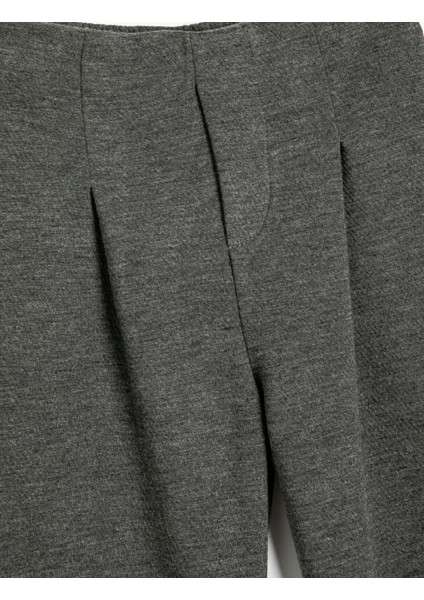 Basic Pantolon Beli Lastikli Pile Detaylı modelleri