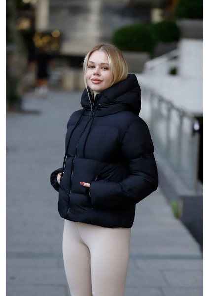 Elyaf Dolum Kapüşonlu Şişme Mont modelleri