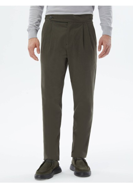 Haki Dokuma Carrot Fit Casual Pamuk Karışımlı Pantolon fiyatları