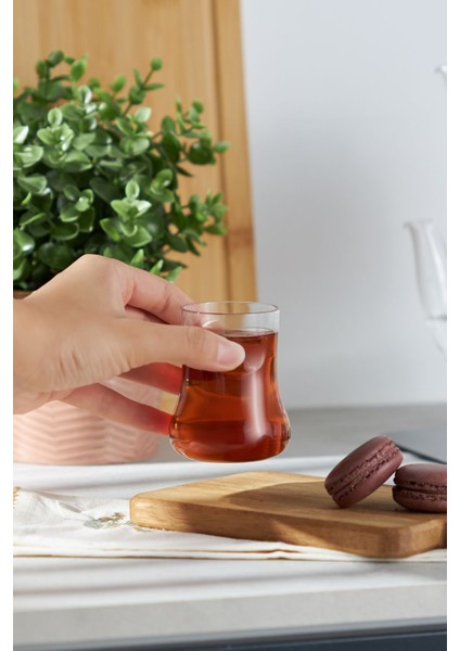 Şık ve Hafif 155 ml Tek Kişilik Cam Çay Bardağı, Modern Tasarım modelleri