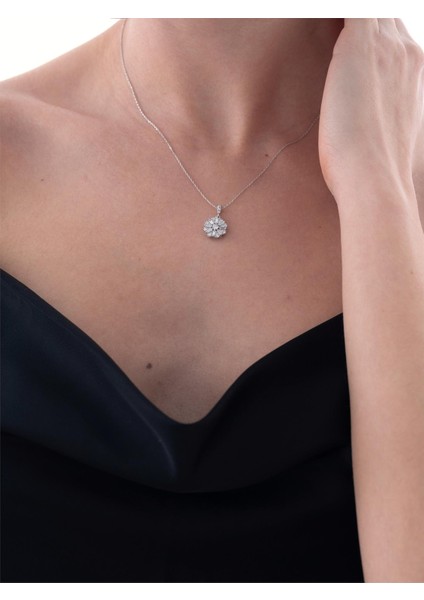 0,50 Karat Baget Pırlanta Kolye fiyatları