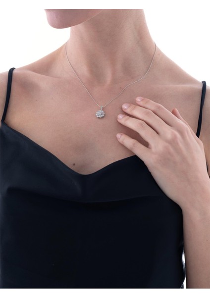 0,50 Karat Baget Pırlanta Kolye modelleri