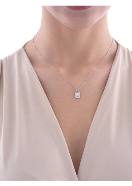 0,22 Karat Baget Pırlanta Kolye
