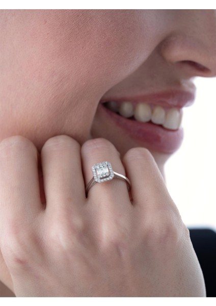 0,28 Karat Baget Pırlanta Yüzük indirimleri