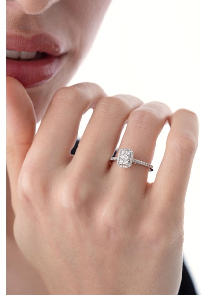 0,29 Karat Baget Pırlanta Yüzük