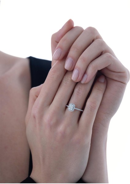 0,29 Karat Baget Pırlanta Yüzük fiyatları