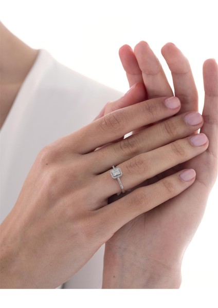 0,21 Karat Baget Pırlanta Yüzük