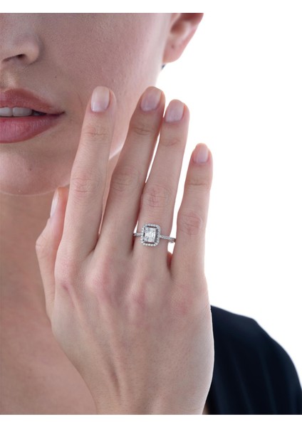 0,45 Karat Baget Pırlanta Yüzük