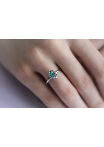 0,47 Karat Zümrüt Pırlanta Yüzük modelleri
