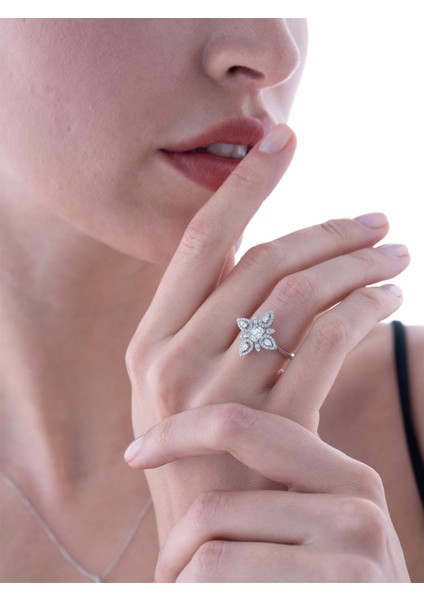 0,43 Karat Tasarım Pırlanta Yüzük