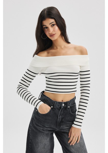 F21 Madonna Yaka Kazak