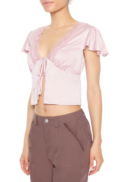 Dantel Detaylı Saten Crop Bluz fırsatları
