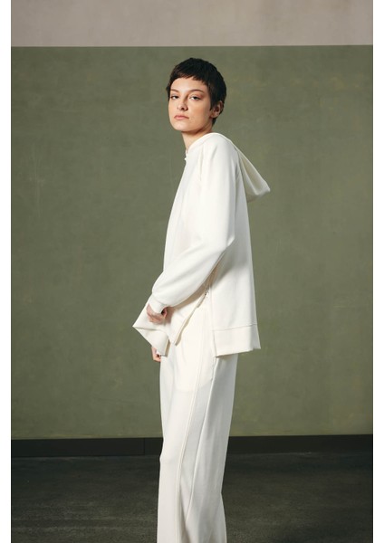 Kadın Soft Touch Uzun Kollu Fermuar Detaylı Sweatshirt fiyatları