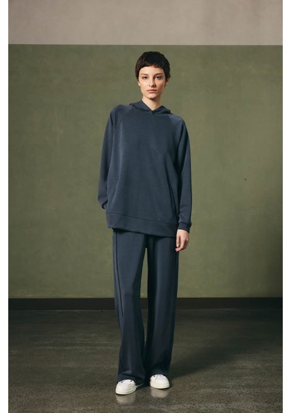 Kadın Soft Touch Uzun Kollu Fermuar Detaylı Sweatshirt indirimleri