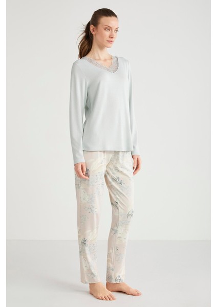 Yumuşak Dokulu Pijama Takımı