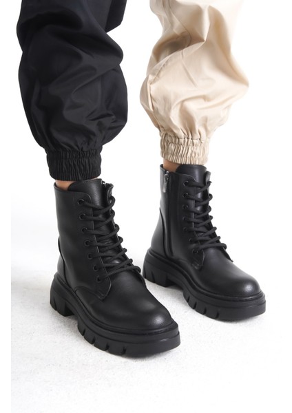 Betty Kadın Siyah Bot