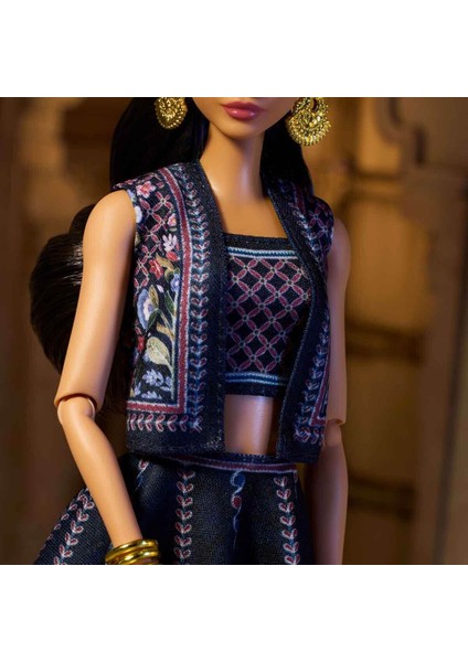 Signature Anita Dongre Diwali Bebeği HRM91 fırsatları