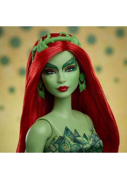 Signature Batman 85TH Poison Ivy Bebeği HRM51 modelleri