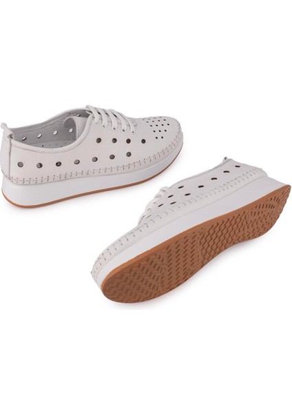 Yumuşak Ortopedik Modern Rahat Delikli Deri Ayakkabı 31-102 Beyaz fiyatları