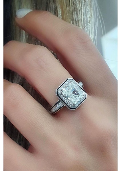Sky Diamond Taşlı 925ayar Gümüş Üzerine Beyaz Altın Kaplama Özel Tasarım Tek Taş Baget Yüzük modelleri