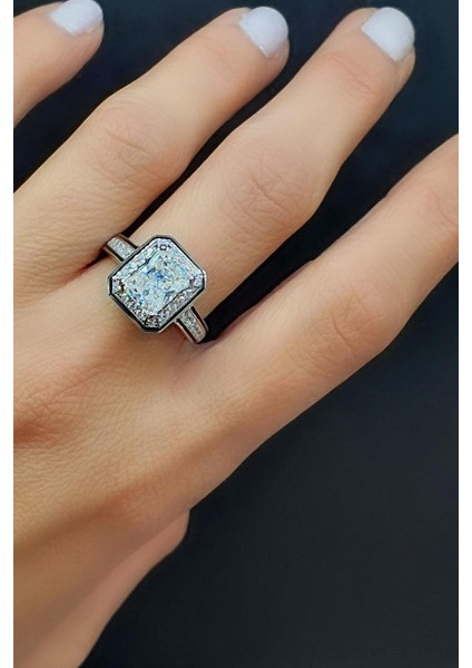 Sky Diamond Taşlı 925ayar Gümüş Üzerine Beyaz Altın Kaplama Özel Tasarım Tek Taş Baget Yüzük fırsatları