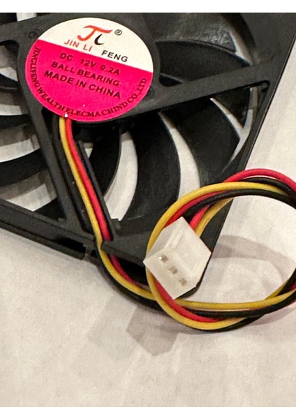 8 cm Ince Fan 8 cm 3 Pinli Fan 12 Volt 8 cm 3 Pin Fan 8X8X1 cm