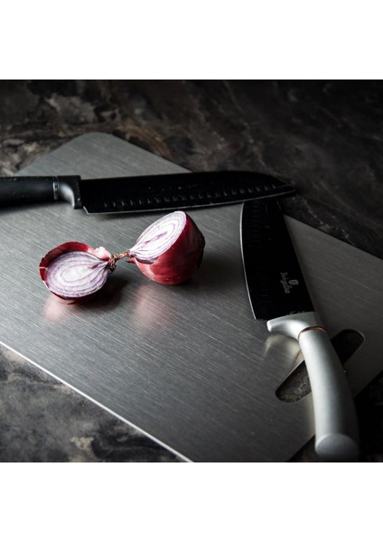 Paslanmaz Çelik Kesme Tahtası, Antibakteriyel, 34x24 cm, Gri, Dayanıklı ve Şık Tasarım fırsatları