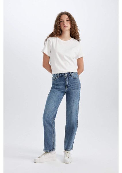 Comfort Straight Yüksek Bel Bilek Boy Jean Yıkamalı Pantolon D8155AX24WN fırsatları