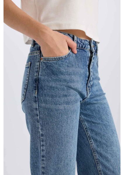 Comfort Straight Yüksek Bel Bilek Boy Jean Yıkamalı Pantolon D8155AX24WN indirimleri