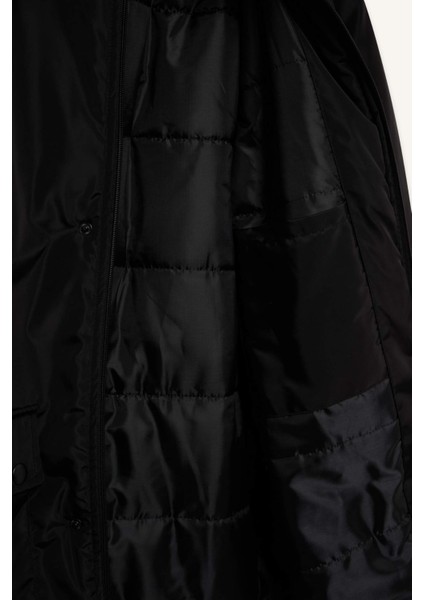 Regular Fit Kapüşonlu Fermuarlı Cepli Çıtçıtlı Hafif Uzun Parka Mont D5972AX24CW modelleri