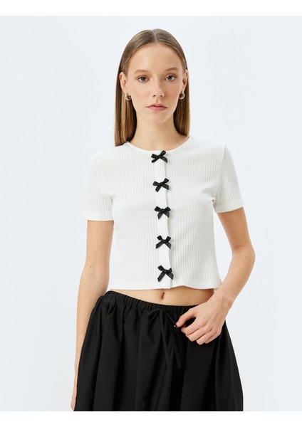 Kısa Kollu Slim Fit Bisiklet Yaka Fitilli Fiyonklu Hırka