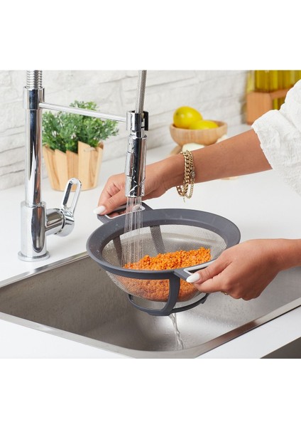 Çift Kulplu Sert Plastik Tel Ayaklı Süzgeç, Dayanıklı ve Pratik Kullanım