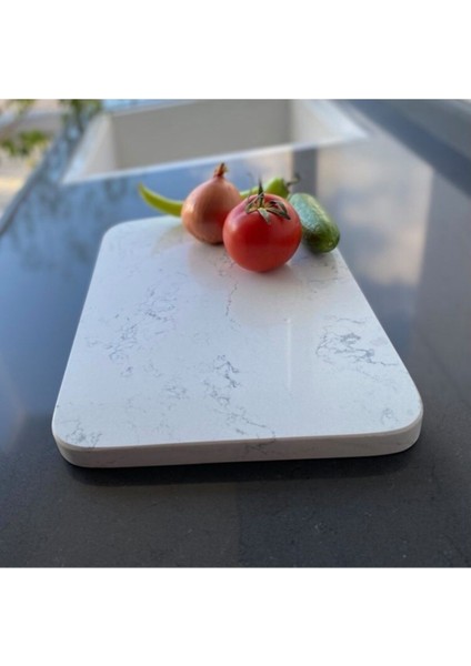 Gri mermer kesme tahtası 25x35 cm, dayanıklı ve şık mutfak gereci