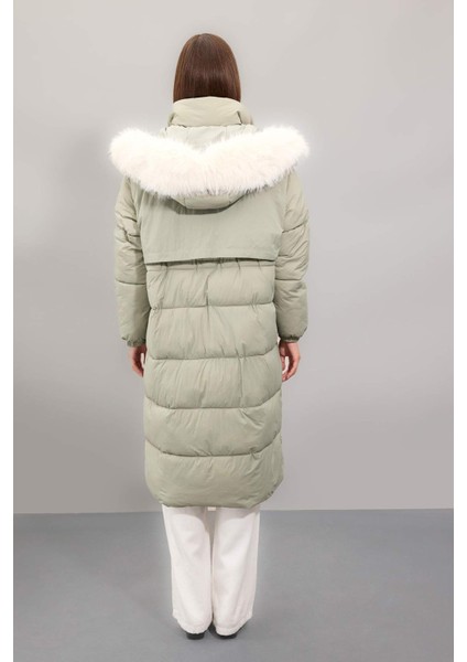 Regular Fit Kapüşonlu Parka C9773AX24WN indirimleri