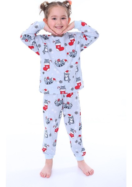 Yılbaşı Temalı Kedili Kız Çocuk Pijama Takımı fırsatları