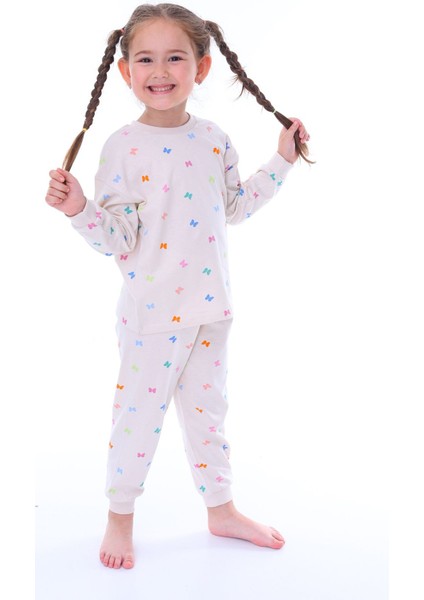 Renkli Kelebekler Kız Çocuk Pijama Takımı