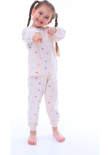 Renkli Kelebekler Kız Çocuk Pijama Takımı fırsatları