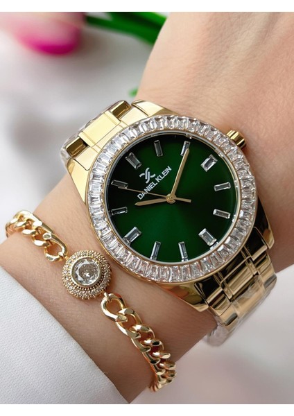 Çelik Kordon 30 mt Suya Dayanıklı Kadın Kol Saati+Bileklik BFG.13484.X7