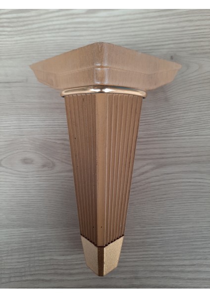 20 cm Yıldız Ayak Plastik Vanezya Altın Desenli (1 Adet)