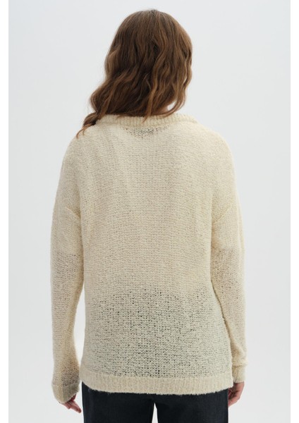 Bej Düşük Omuzlu Buklet Triko Kazak indirimleri