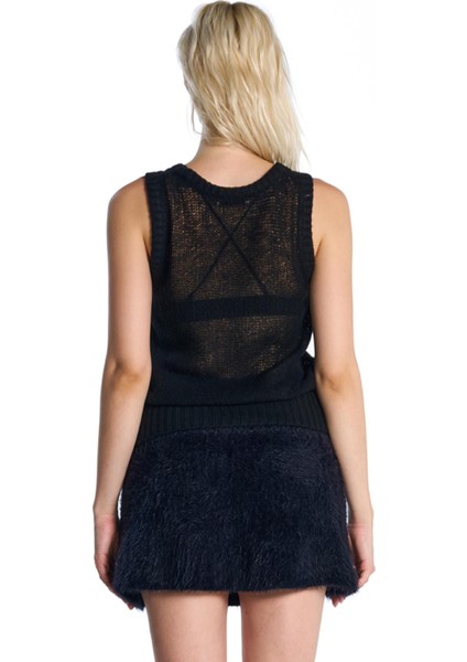 Siyah Triko Süveter indirimleri