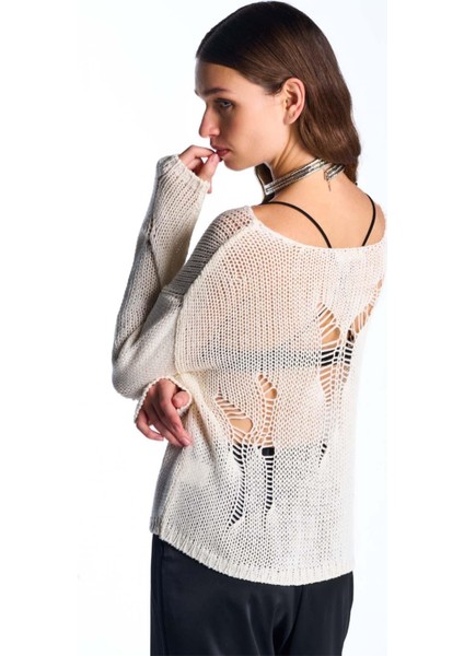 Ekru Sökük Detaylı Triko Kazak modelleri