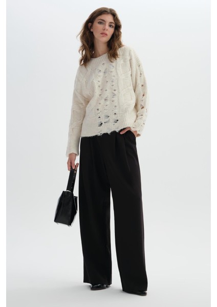 Ekru Delikli Triko Kazak modelleri