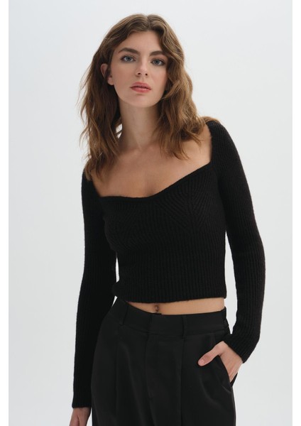 Siyah Uzun Kollu Triko Kazak fiyatları