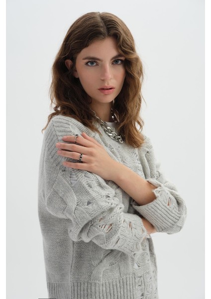 Gri Delikli Triko Kazak modelleri