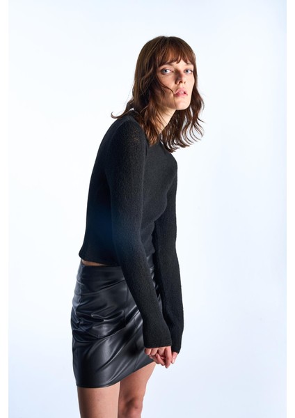 Siyah Triko Crop Kazak